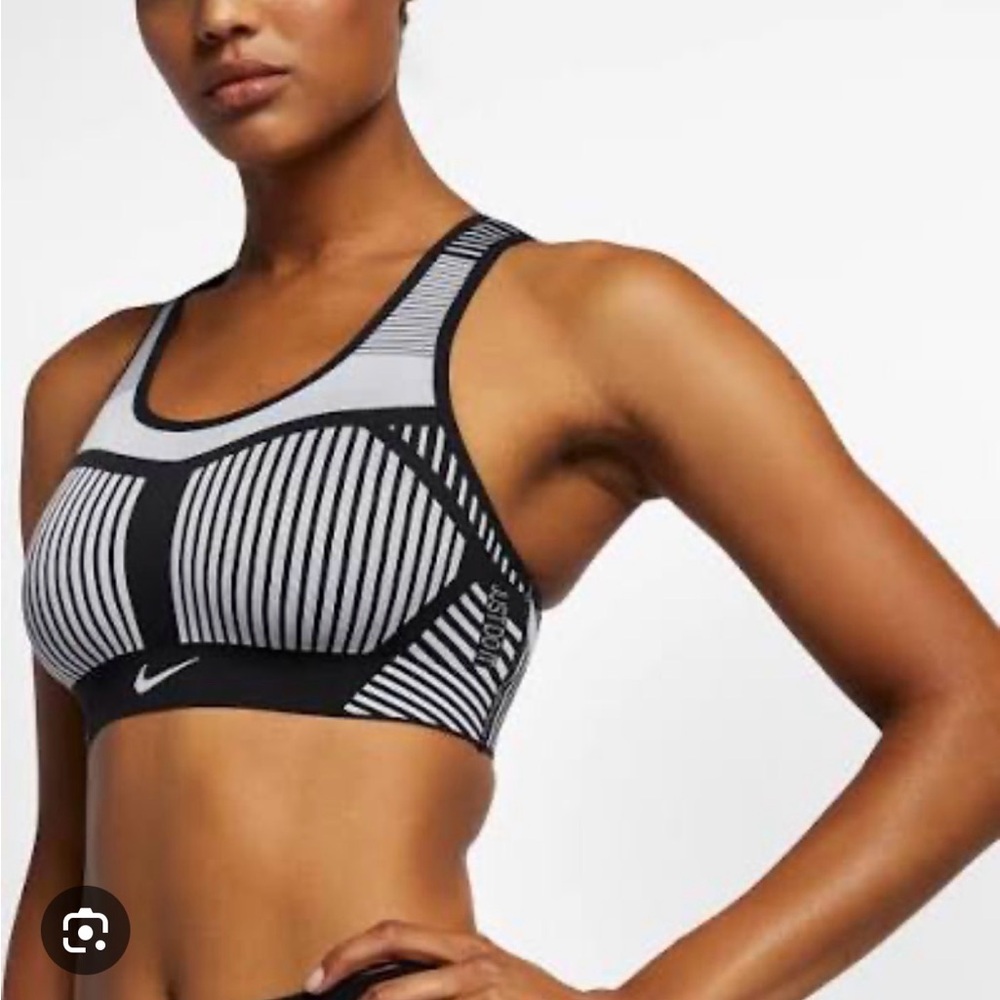 Nike FE/NOM Flyknit Women's High-Support Sports Bra